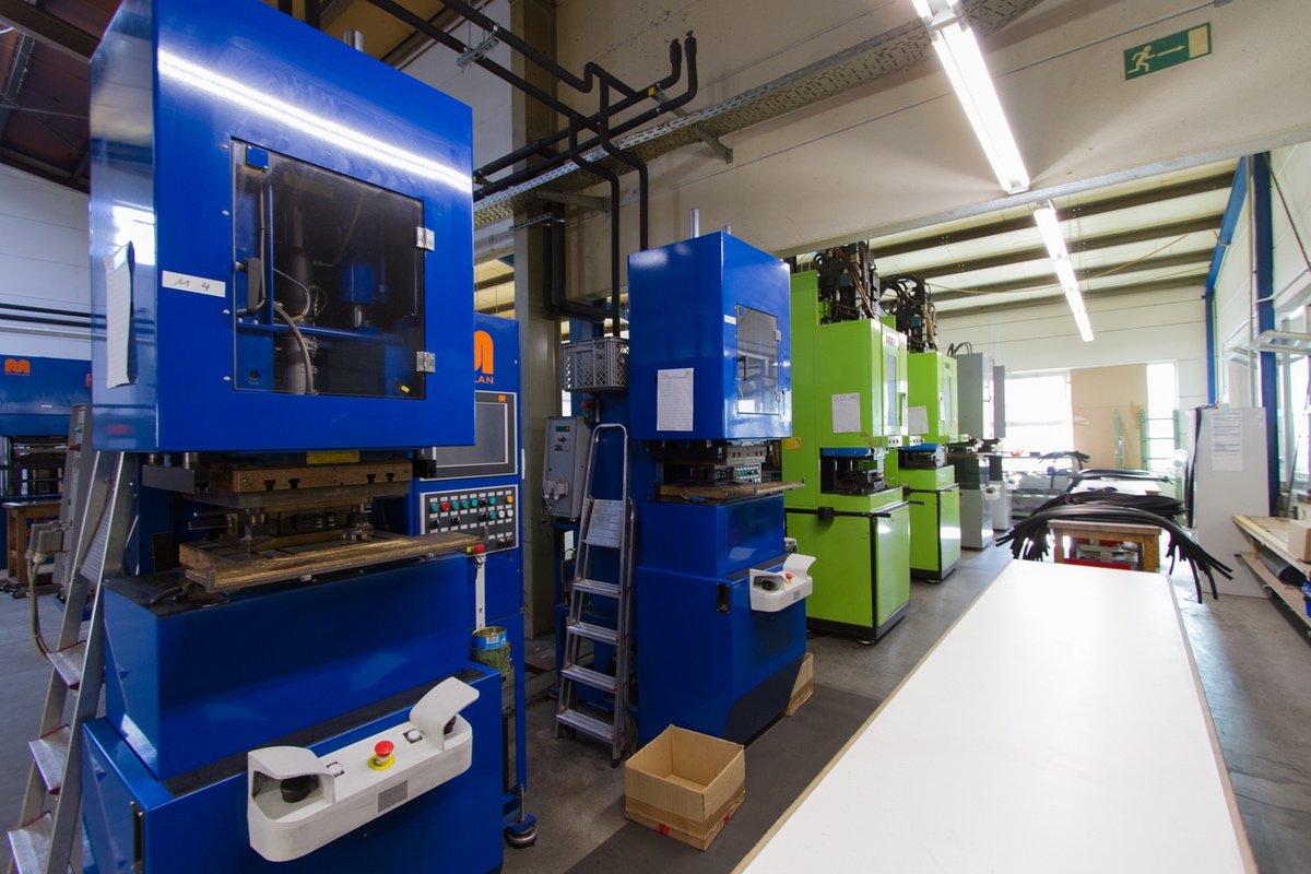 Maplan und Engel Rahmenpressen