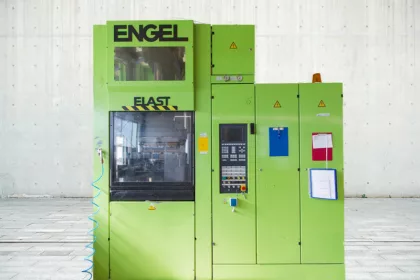 Engel ES 2000 – Maschine zur Gummiformteilfertigung
