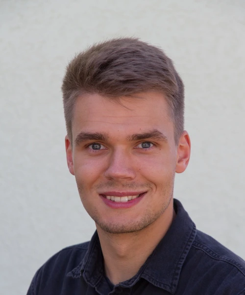 Portrait von Leon Heppe, Einkauf bei GEVU